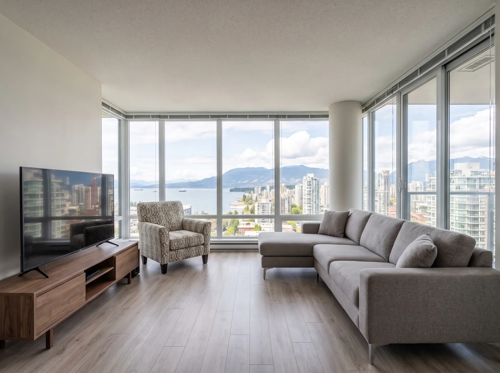 Condo living room, city view with the Snaptolist finish